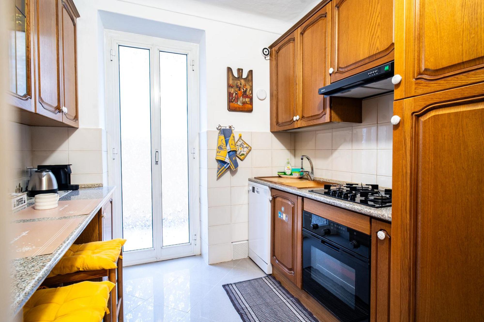 Apartment Casa Stefi Sunremo - Parcheggio Privato, 500 Mt Dalla *