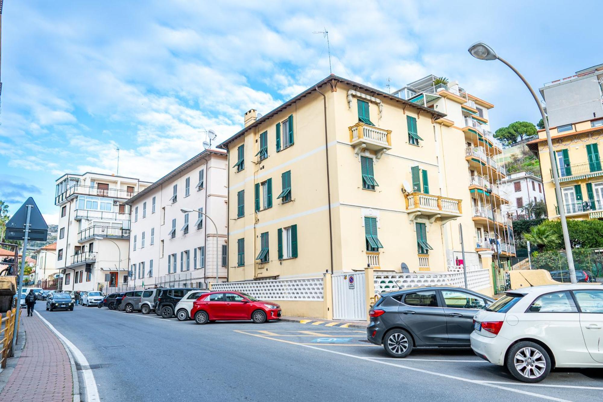 Apartment Casa Stefi Sunremo - Parcheggio Privato, 500 Mt Dalla